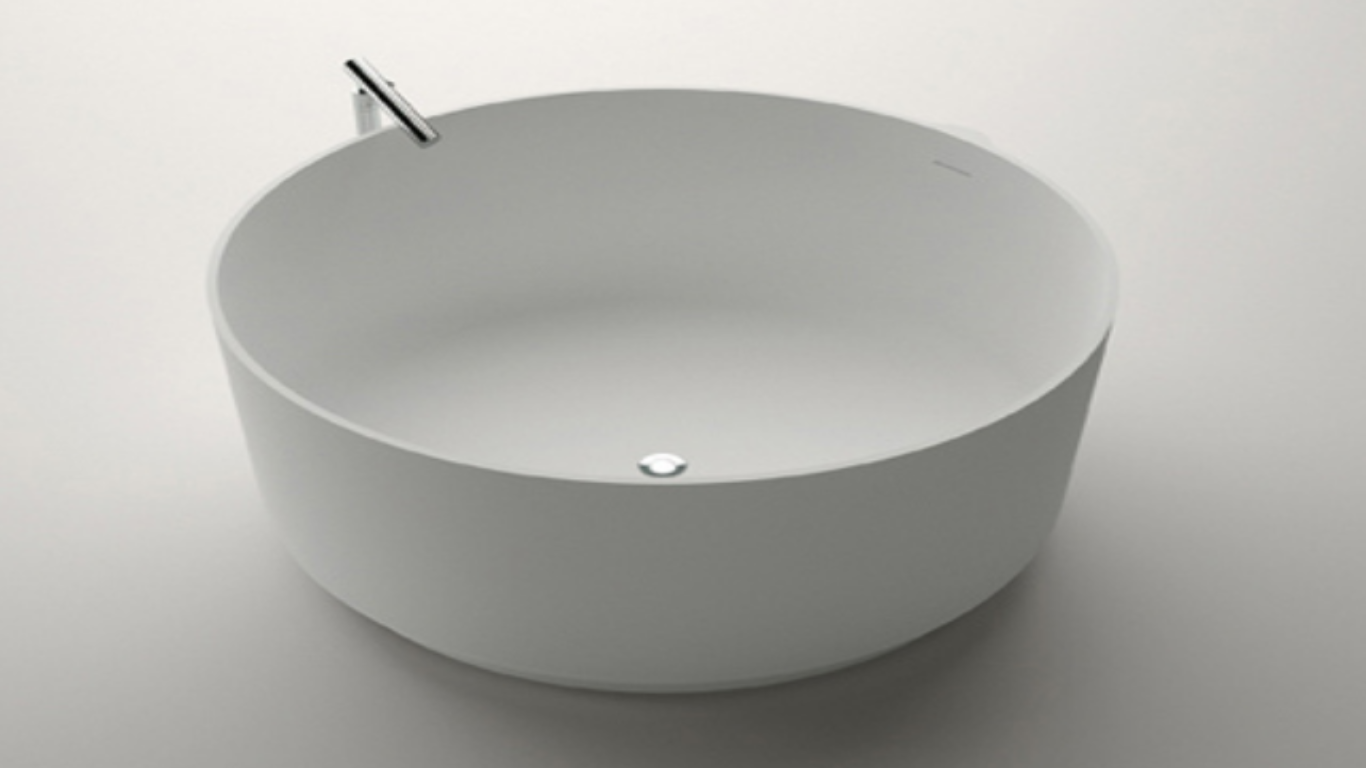 circular bathtub